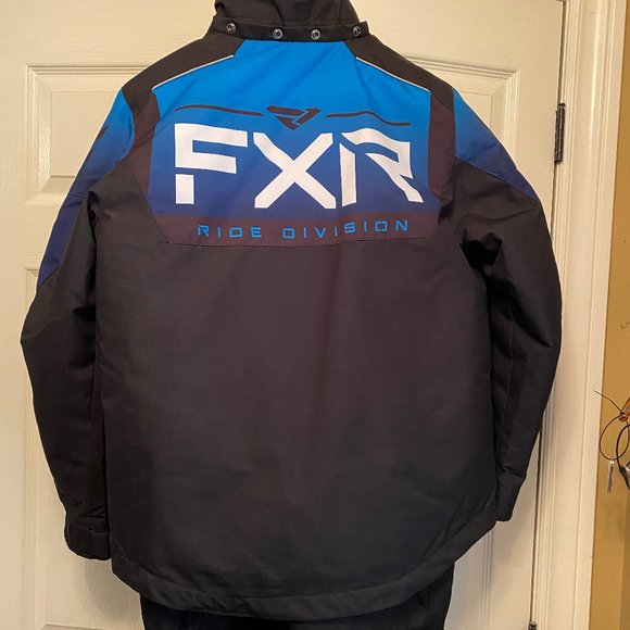 Boys FXR snowmobile jacket - Picture 2 of 2